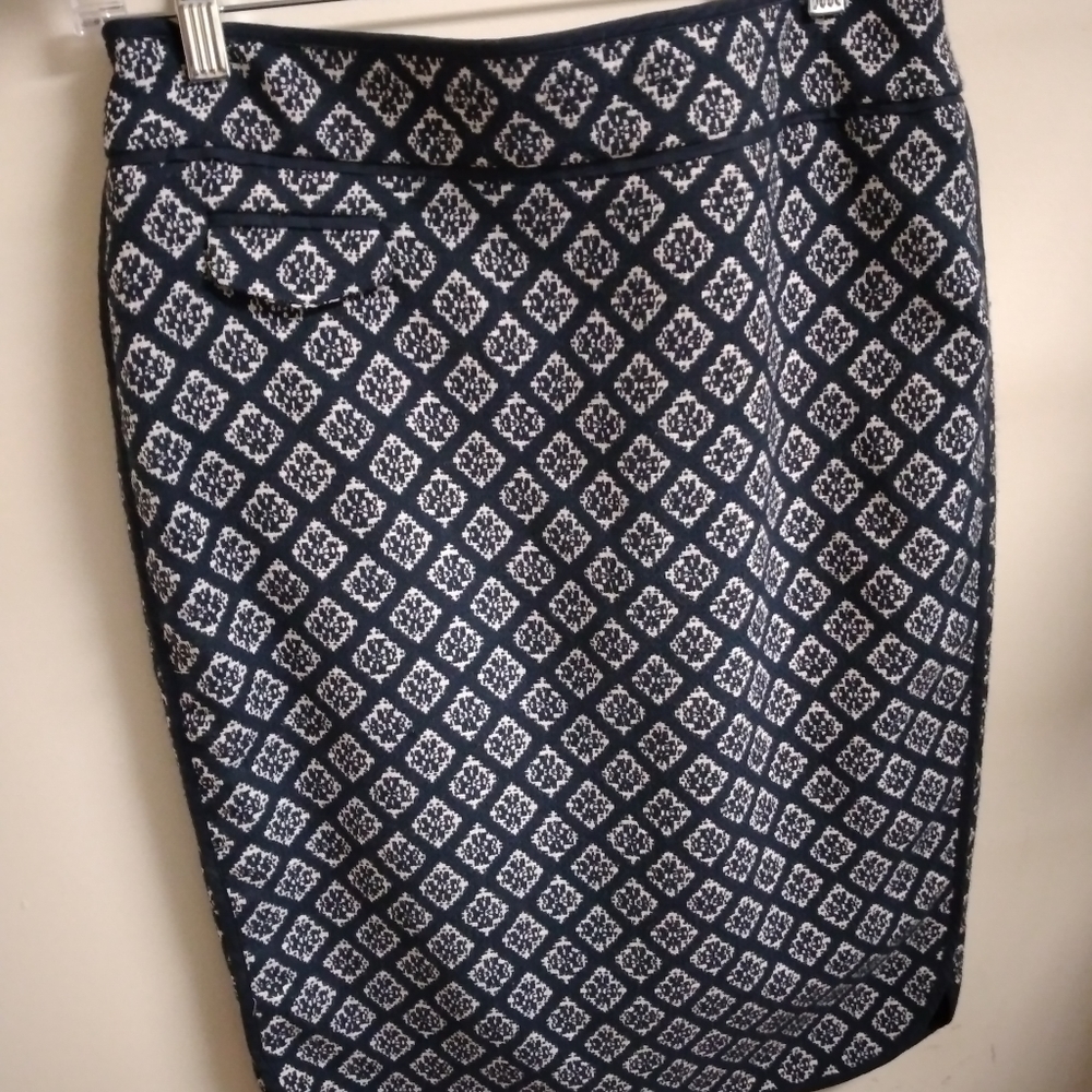Patterned skirt